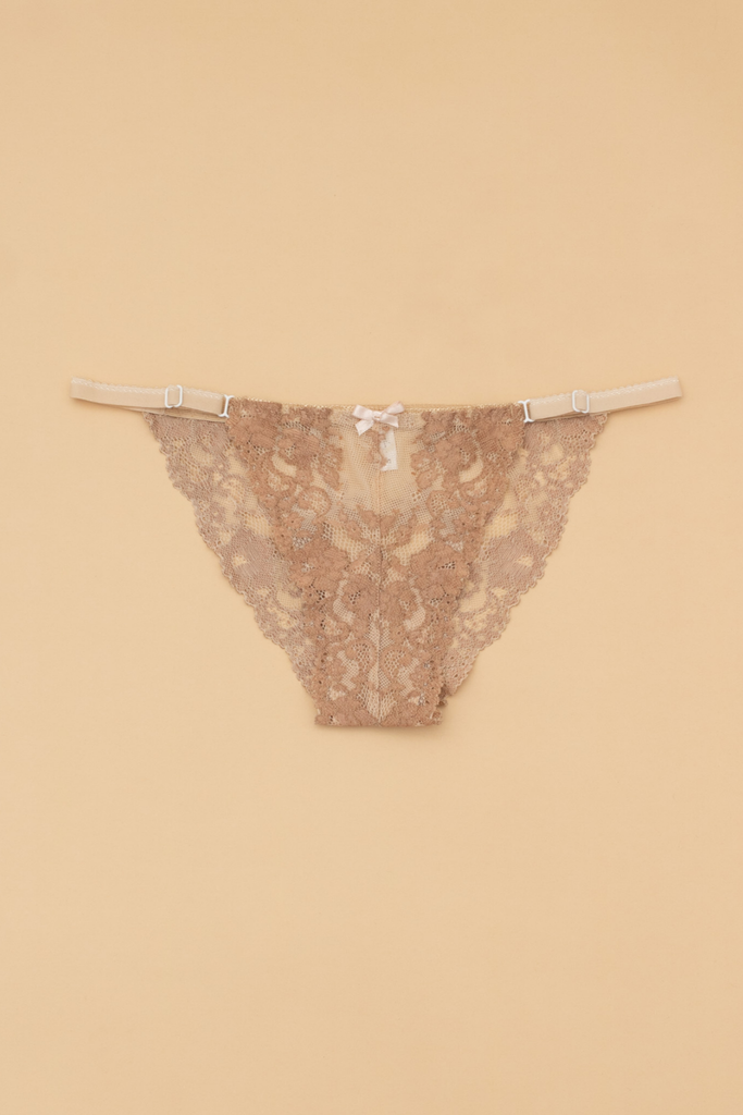 Quần dây ren nude hoa nâu