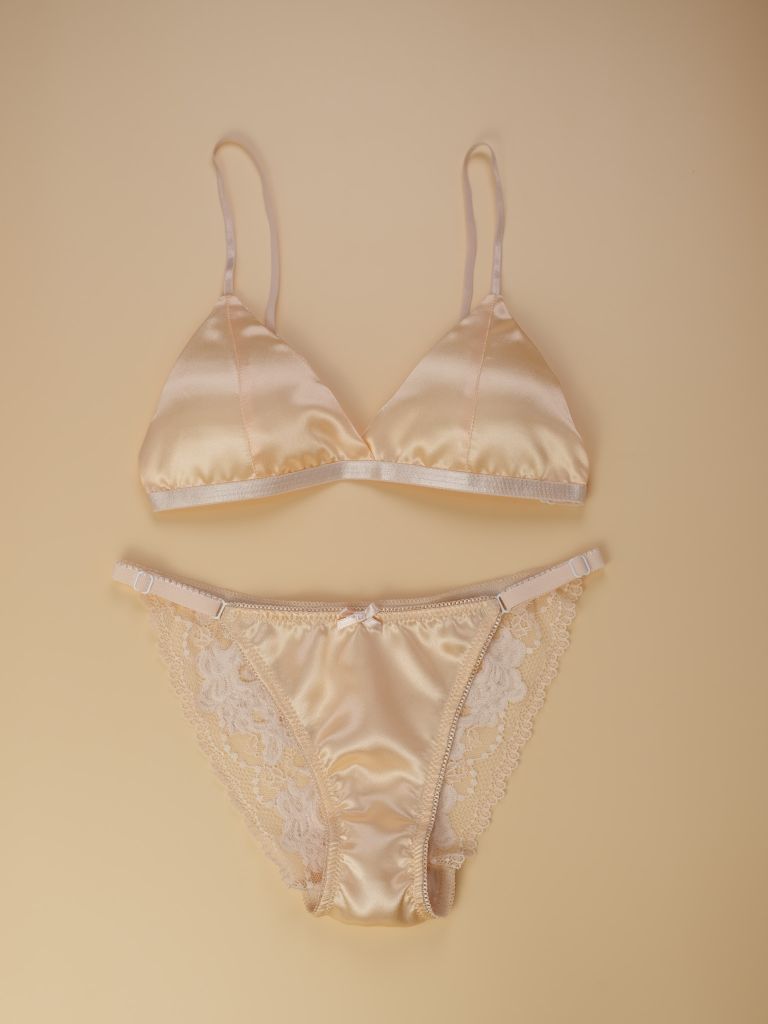 Bralette Lụa Kem V1