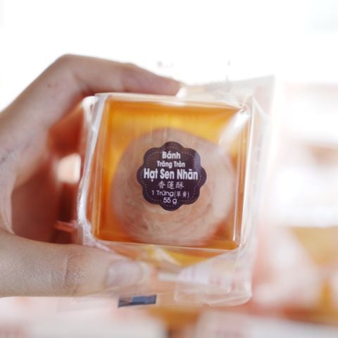  Bánh Trăng Tròn Hạt Sen Nhãn 
