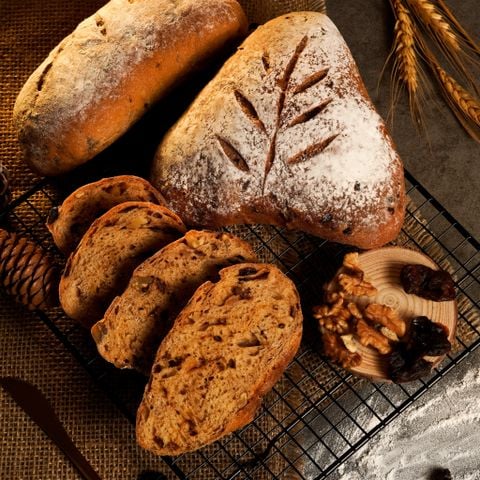  Bánh mì rượu trái vải (cắt lát cấp đông) 