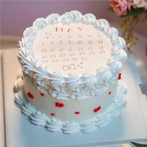  Bánh kem đốt cháy 002 