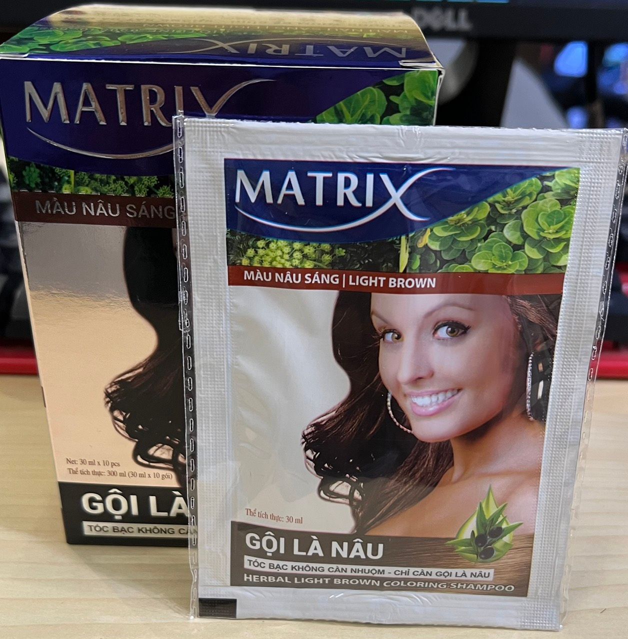  Dầu gội Phủ bạc Matrix Gội Là Nâu Sáng - Hộp 10 gói 