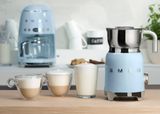  Máy tạo bọt sữa tự động SMEG MFF01 