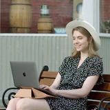  Túi chống sốc & chân đế MOFT Carry Sleeve cho Macbook 