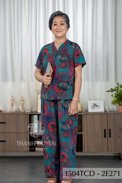 1504TCD Đồ bộ bông cho bà mặc nhà Thành Duyên cổ tròn, tay ngắn, quần dài (28-07-2023)