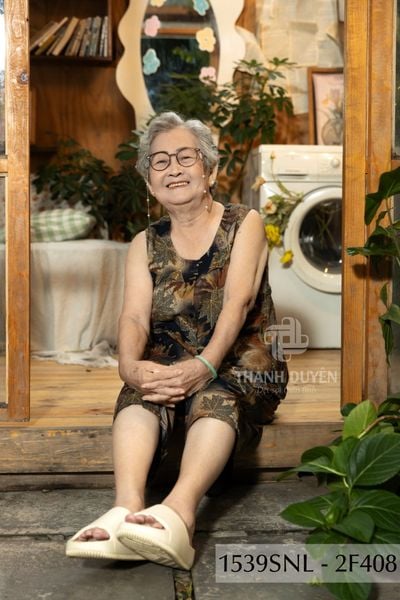 1539SNL Đồ bộ Tole cho bà mặc nhà Thành Duyên, cổ tròn, sát nách, quần lửng, không rút, thoáng mát(06-24)