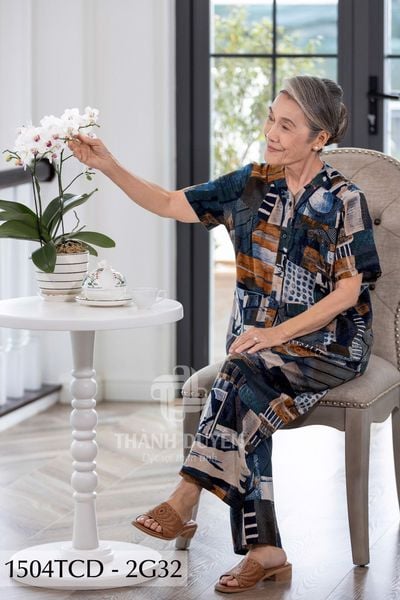 1504TCD Đồ bộ bông cho bà mặc nhà Thành Duyên cổ tròn, tay ngắn, quần dài (28-07-2023)