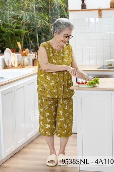 Đồ bộ thun  cho bà mặc nhà Thành Duyên cổ tròn, tay sát nách, quần lửng- 9538SNL (6-24)