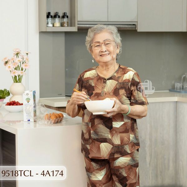 9518TCL -  Đồ bộ bông cho bà mặc nhà Thành Duyên chất liệu Thun cao cấp, cổ tròn, tay ngắn, quần lửng (10-2024)