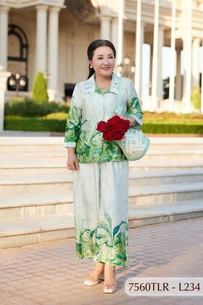 7560TLR- Đồ bộ Lụa nữ trung niên mặc nhà Thành Duyên tay lỡ cỏ xếp ly, quần dài