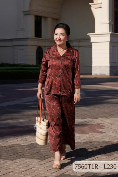 7560TLR- Đồ bộ Lụa nữ trung niên mặc nhà Thành Duyên tay lỡ cỏ xếp ly, quần dài