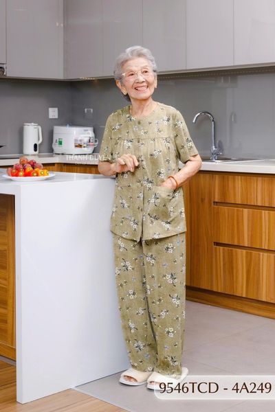 9546TCD(4A) Đồ bộ bông cho bà mặc nhà Thành Duyên chất liệu Thun cao cấp, cổ tròn, tay ngắn, quần dài (2025)