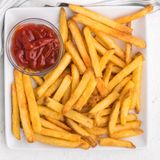  Khoai Tây Vỏ Giòn Chef's Specials 10mm Farm Frites 2kg 