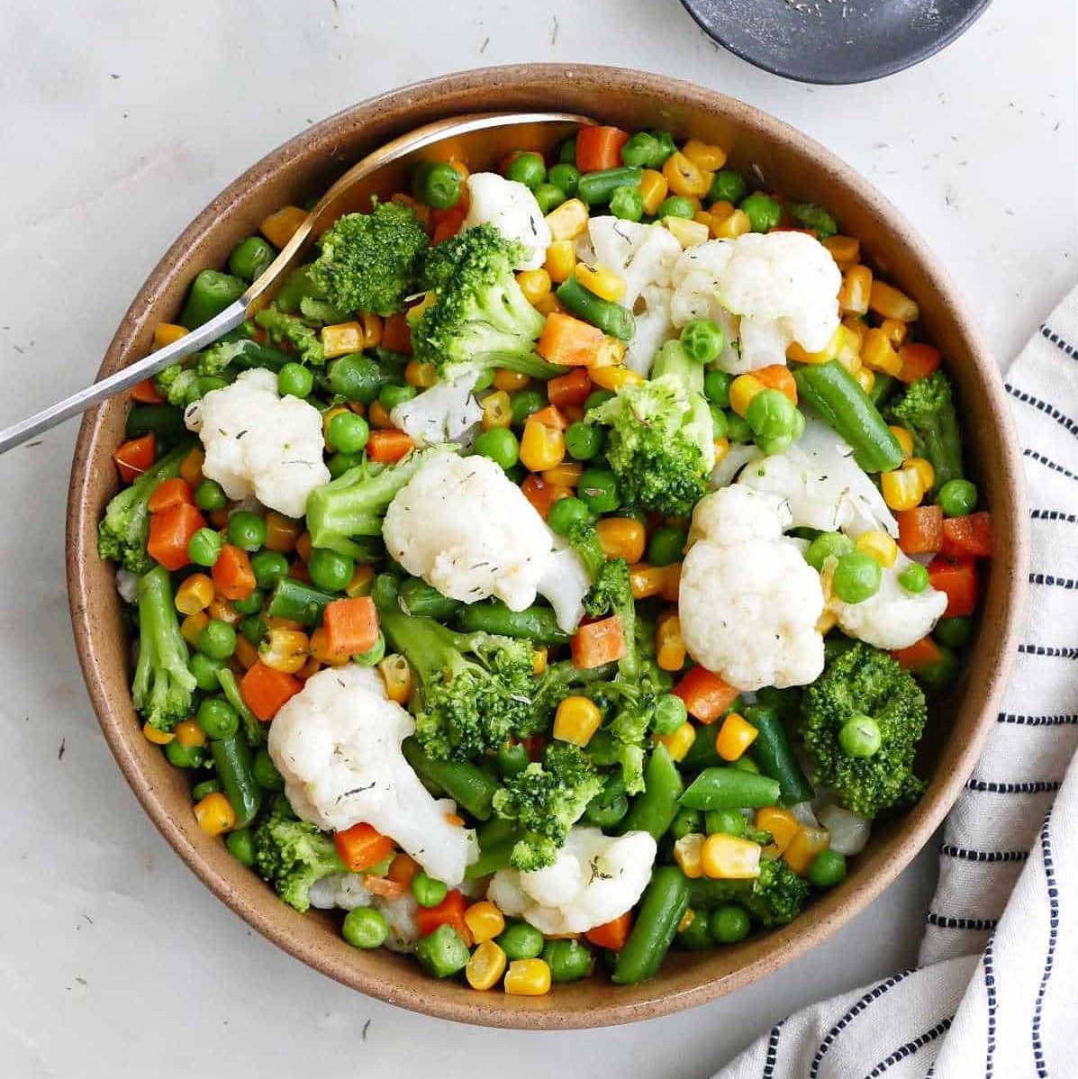  Hỗn Hợp Rau Củ Đông Lạnh Aro 1kg 