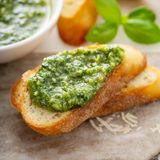  Xốt Pesto Húng Quế Robo 580g 