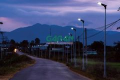 Đèn Năng Lượng Mặt Trời HCM 120W 160 Led