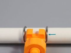 Béc Phun Kẹp Đường Ống Bằng Nhựa