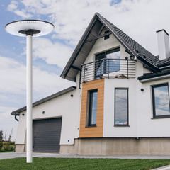 Đèn năng lượng mặt trời UFO chiếu sáng sân vườn công suất cao