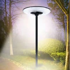 Đèn năng lượng mặt trời UFO chiếu sáng sân vườn công suất cao