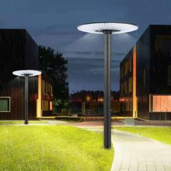 Đèn năng lượng mặt trời UFO chiếu sáng sân vườn công suất cao