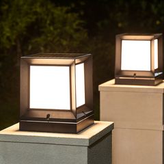 Đèn Trụ Cổng Biệt Thự Năng Lượng Mặt Trời Hình Vuông Màu Đen