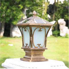 Đèn Gắn Trụ Cổng Năng Lượng Mặt Trời Mái Chóp Hình Trái Táo