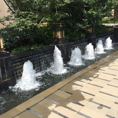 Vòi Phun Nước Nghệ Thuật Tạo Bong Bóng Bằng Thép Không Gỉ