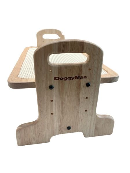  Bàn ăn gỗ cho chó size M Doggy Man 