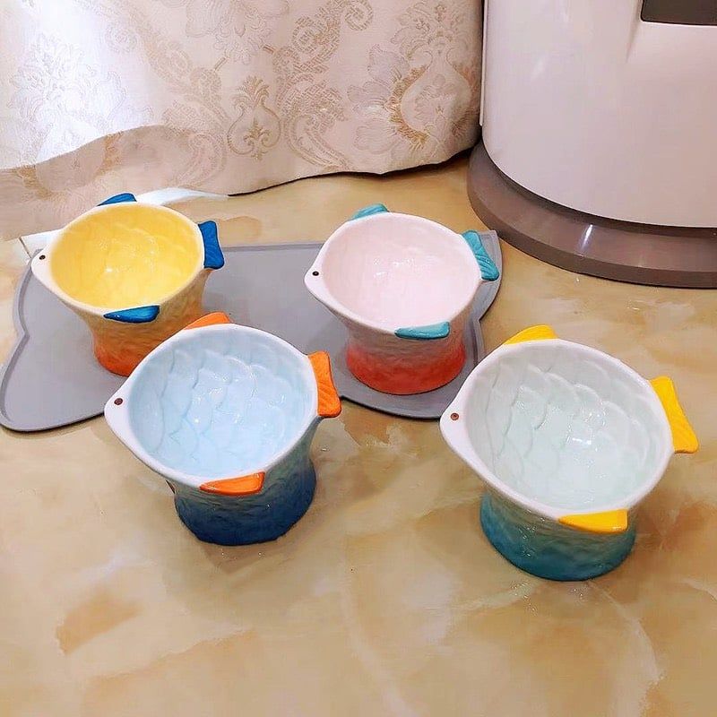  Chén sứ hình cá 