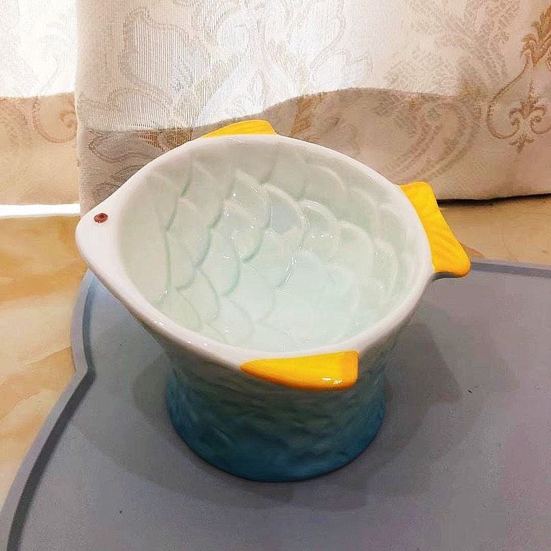  Chén sứ hình cá 