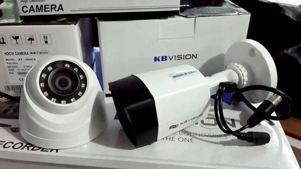  Camera KBVISION KX-2001S4 4 in 1 (CVI, TVI, AHD, Analog) 2.0 Megapixel, IR 20m, F3.6mm, IP66, vỏ kim loại 