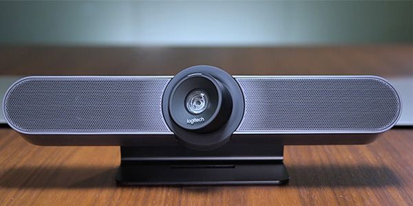 Webcam hội nghị Logitech Meetup