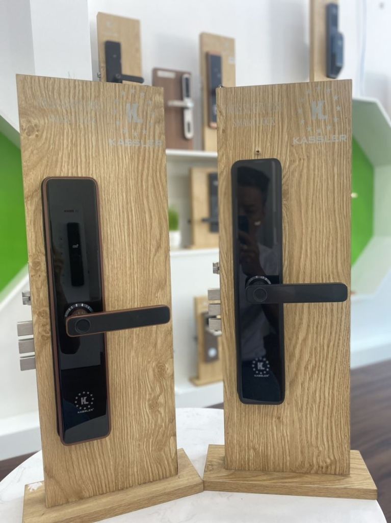Khóa Cửa Vân Tay Kassler Kl 669B WiFi