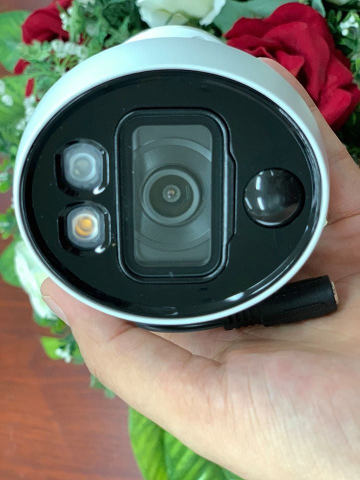 Camera kbvision KX-4001C.PIR 4.0 Megapixel, Hồng ngoại 20m, F2.8mm, tích hợp PIR báo động