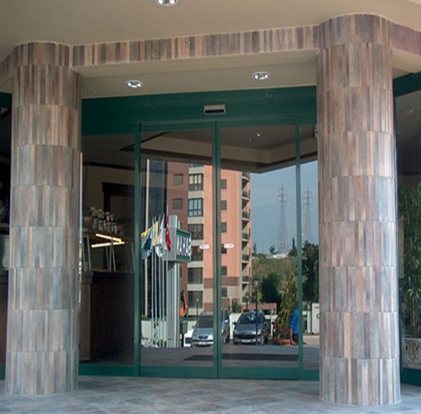 Cửa kính tự động Zamilldoor – Model AD-3