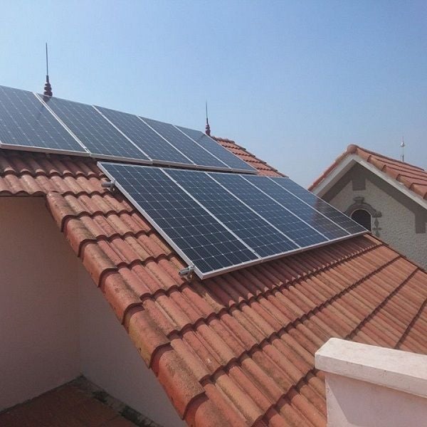  Lắp Đặt Điện Năng Lượng Mặt Trời 5KW Cho Hộ Gia Đình 