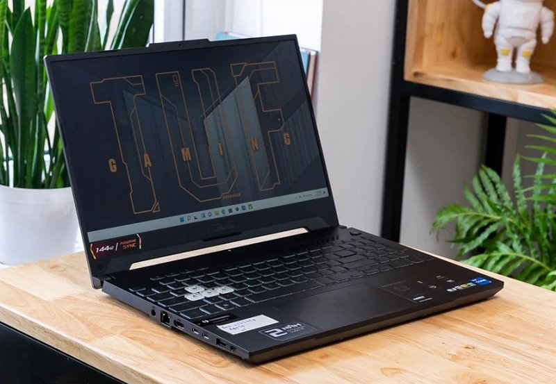 Laptop Asus TUF Gaming FA507NU-LP034W (Ryzen 7 7735HS/ 8GB/ 512GB)