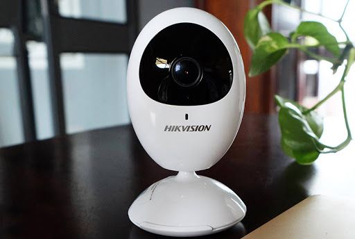  Camera IP Wifi HIKVISION DS-2CV2U01EFD-IW 1.0 Megapixel, F2.8mm, IR 10m, MicroSD, âm thanh 2 chiều 