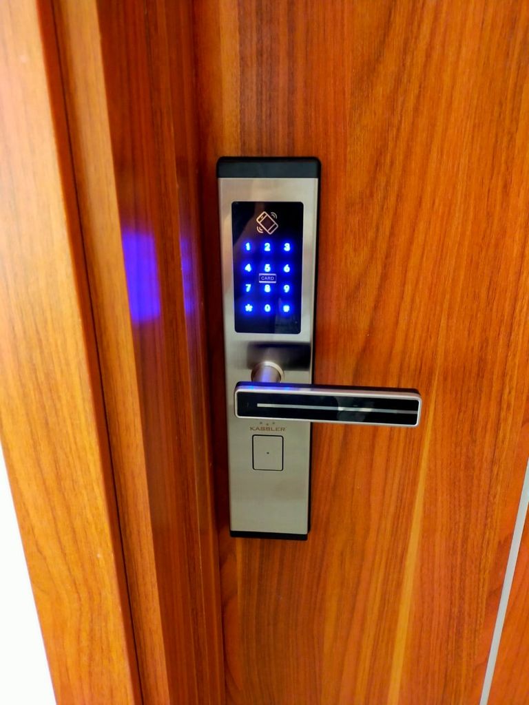Khóa Cửa Điện Tử Kassler KL 667 - Bluetoooth