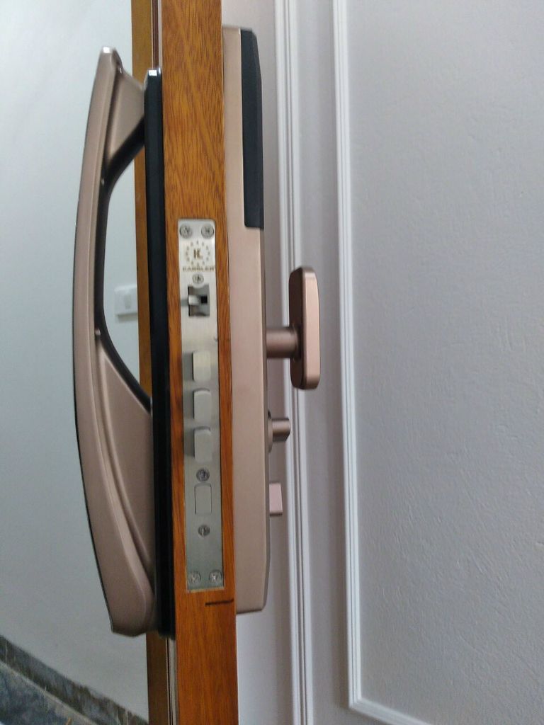 Khóa Cửa Điện Tử BOSCH EL800AK - Màu Vàng