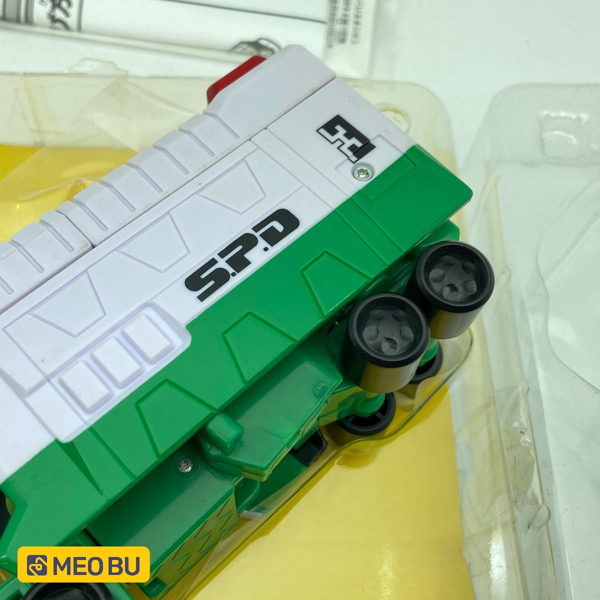 Rô bốt Deka Green - Biến hình từ xe tải
