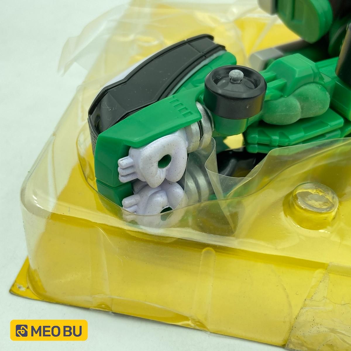 Rô bốt Deka Green - Biến hình từ xe tải