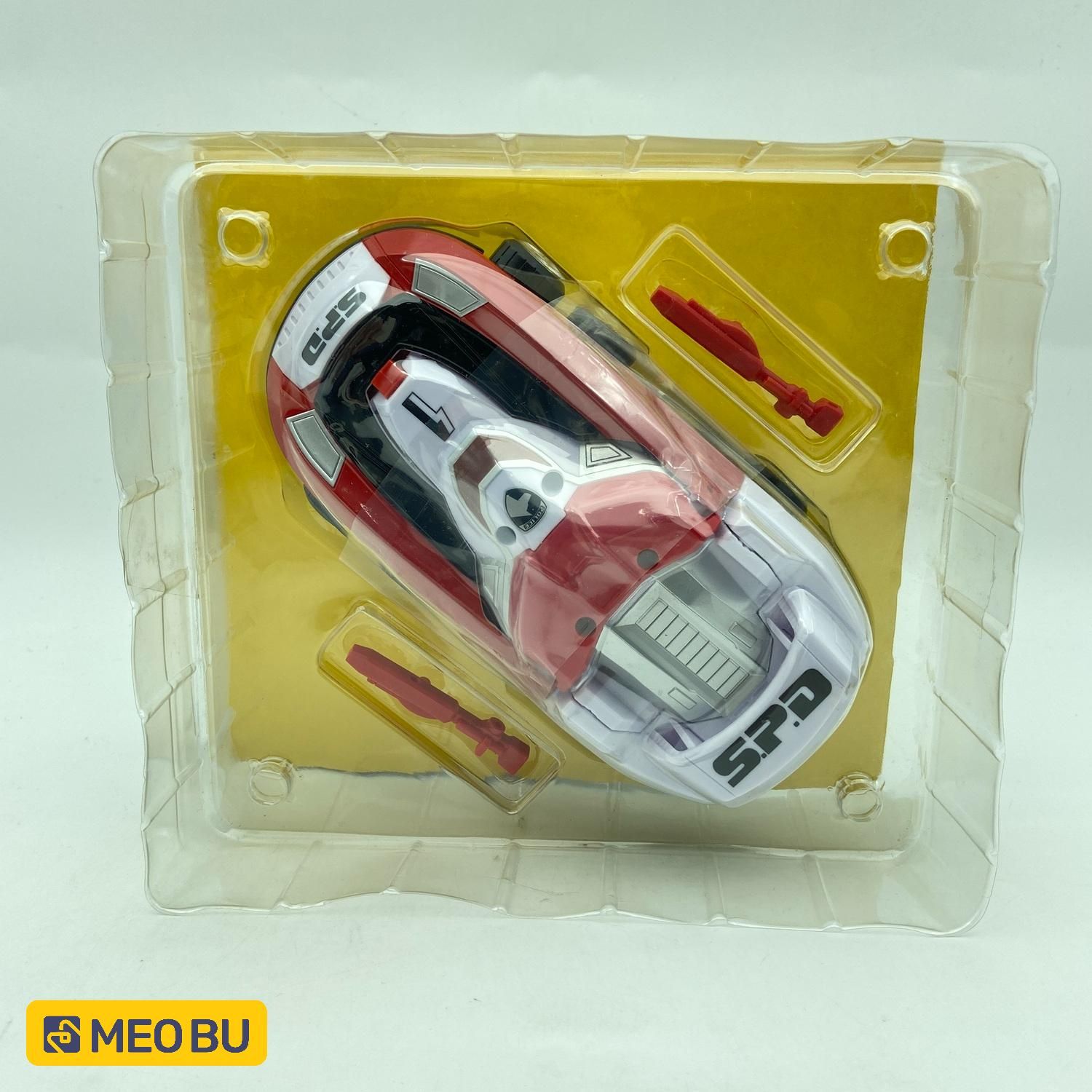 Rô bốt Deka Đỏ - Biến hình từ xe đua