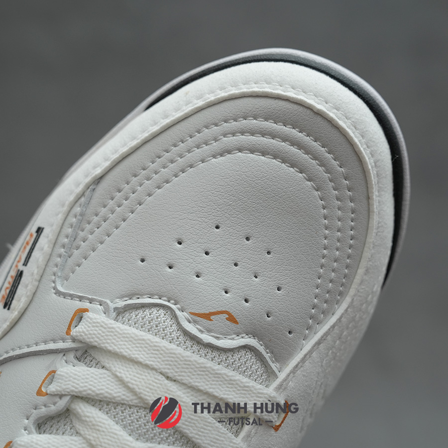 JOMA FS REACTIVE 2402 IN - TRẮNG/ĐEN CHẤM BI