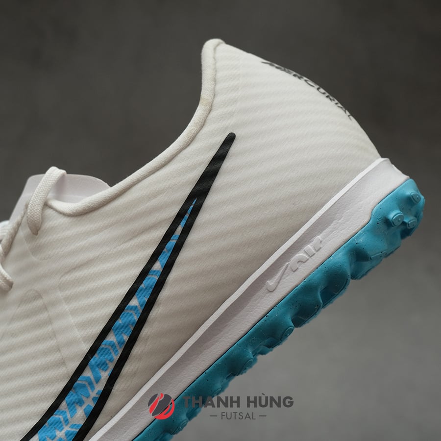 nike mercurial lunar