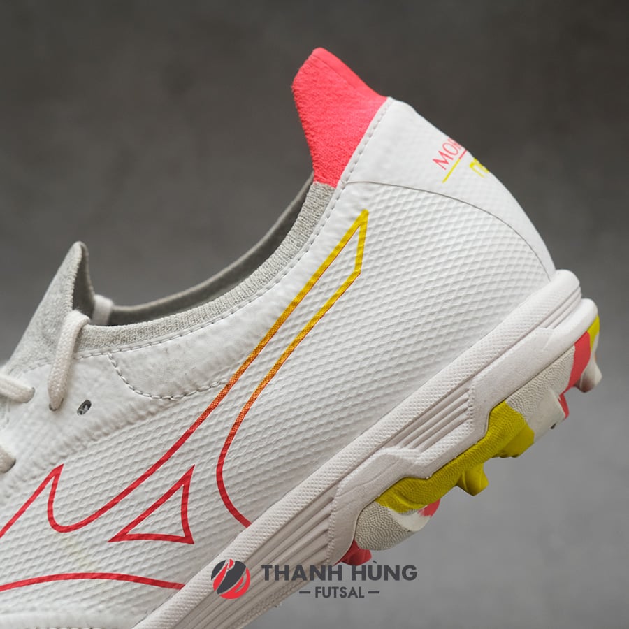 MIZUNO MORELIA NEO SALA β JAPAN TF - Q1GB239064 - TRẮNG/ĐỎ/VÀNG