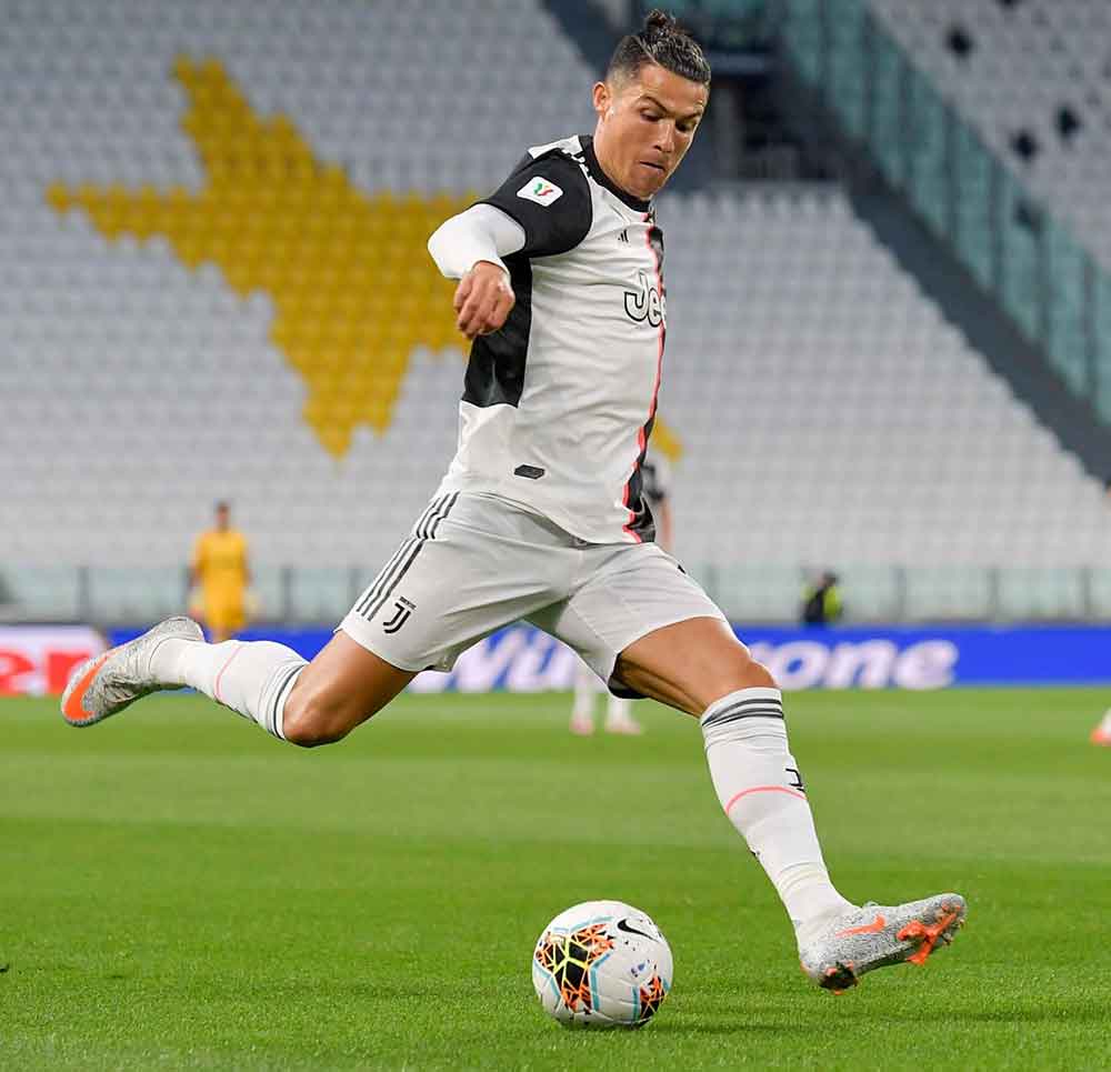 Sinh nhật giản dị của Cris Ronaldo