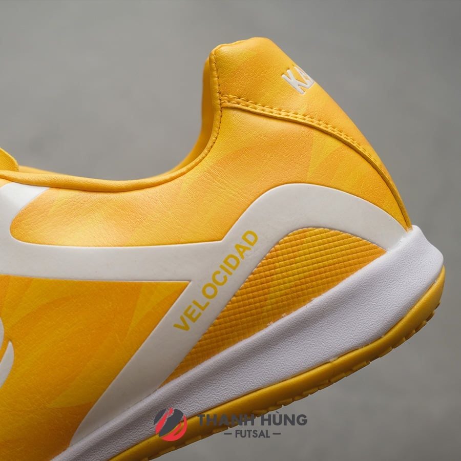 KAMITO FUTSAL VELOCIDAD IC FIRE BACK - KMIC240130 - VÀNG/TRẮNG