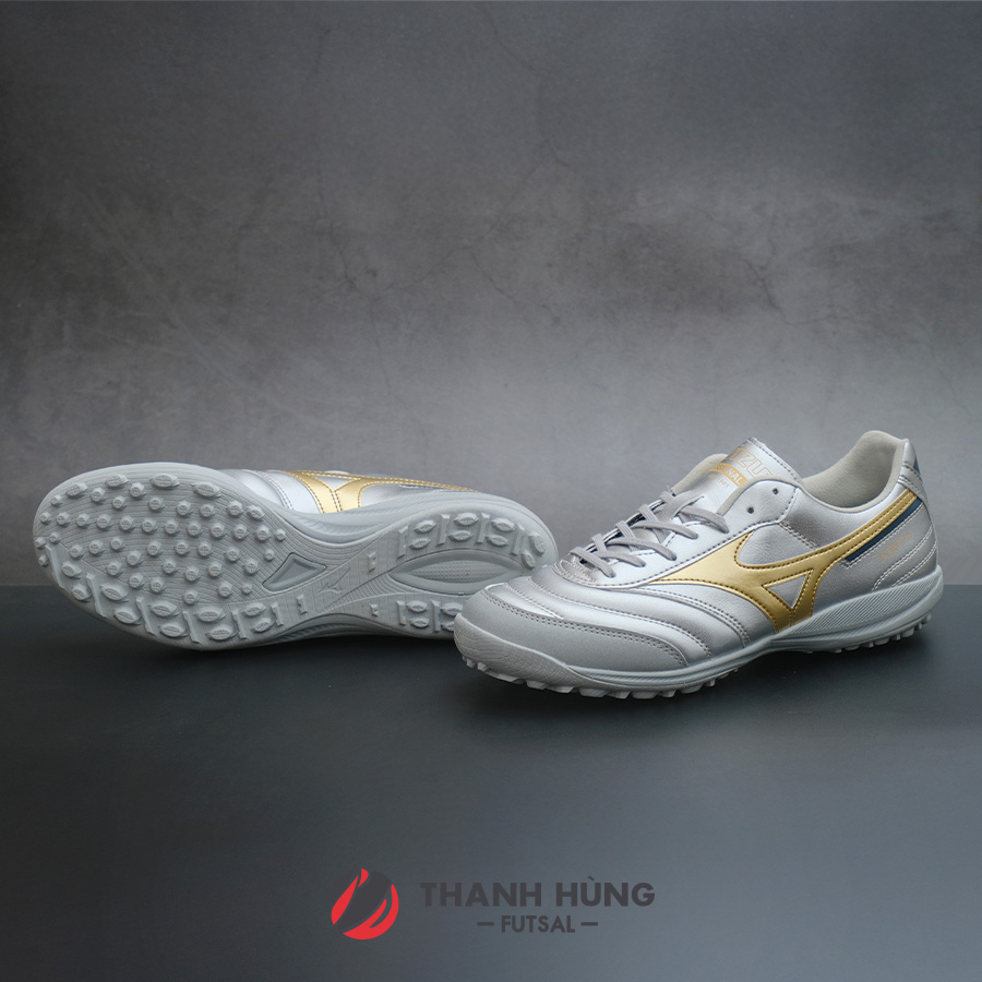 MIZUNO MORELIA SALA PRO TF – Q1GB251304 – BẠC/VÀNG