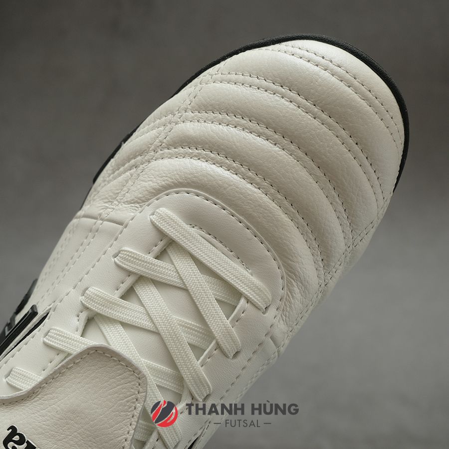 GIÀY ĐÁ BÓNG CỎ NHÂN TẠO JOMA KANGAROO MORIENTES TF 2202 TRẮNG/ĐEN